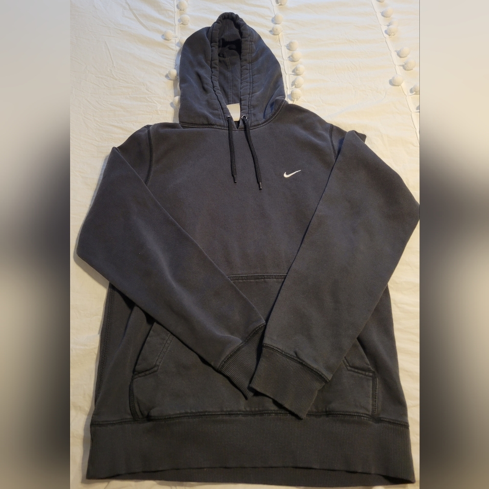 Medium Black Nike Hoodie